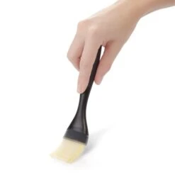 Oxo Silicone Pastry Brush -The Kitchen Supply Store 1071062 5 oxogoodgrips siliconepastrybrush