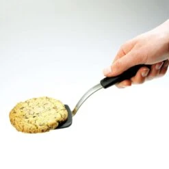 OXO Silicone Cookie Spatula 5 OXO Silicone Cookie Spatula -The Kitchen Supply Store 1147100 3