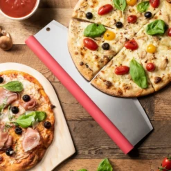 Rocking Pizza Cutter With Blade Guard -The Kitchen Supply Store 22159 INUSE5 1