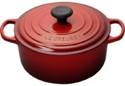 Le Creuset Round Dutch Oven, 4.5 Qt -The Kitchen Supply Store 41cLzXTmWFL