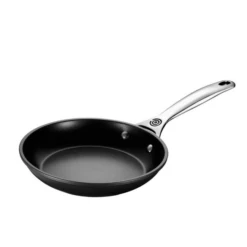 Le Creuset Toughened Nonstick PRO 10" Fry Pan