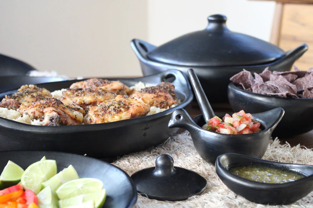 Chamba Hen Salsa Dish W/ Spoon 7 Chamba Hen Salsa Dish W/ Spoon - Image 7