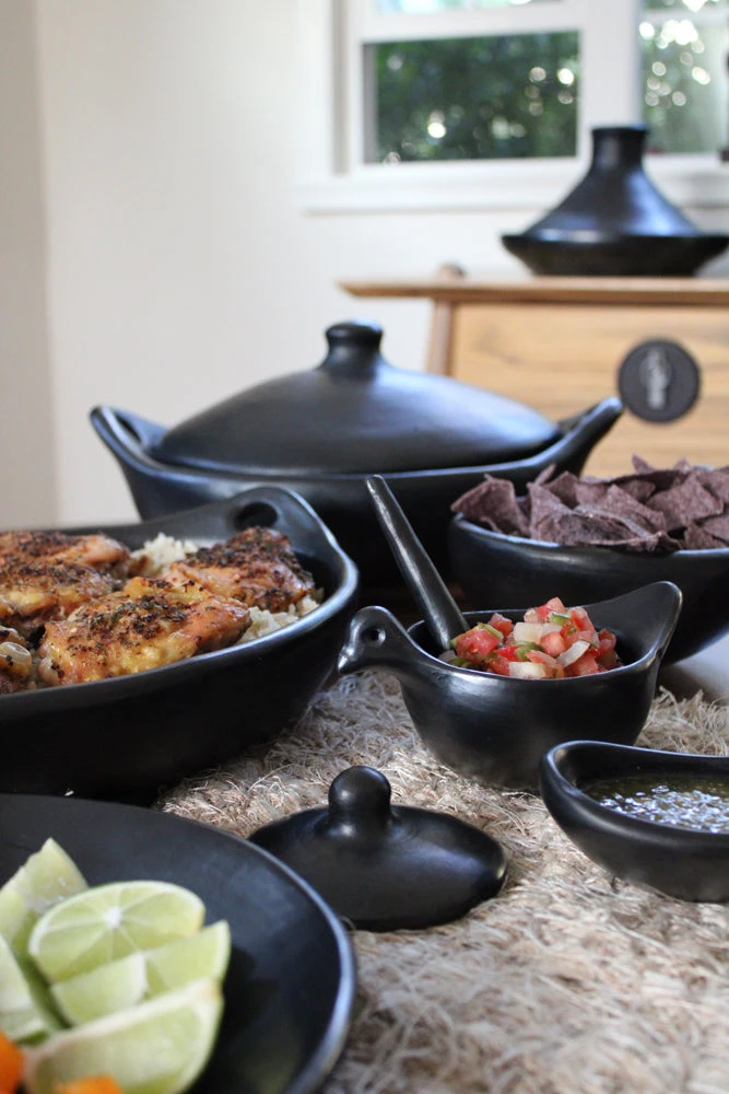 Chamba Hen Salsa Dish W/ Spoon 10 Chamba Hen Salsa Dish W/ Spoon - Image 10