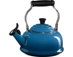 Le Creuset Whistling Kettle, 1.7 Qt. -The Kitchen Supply Store whist marseille